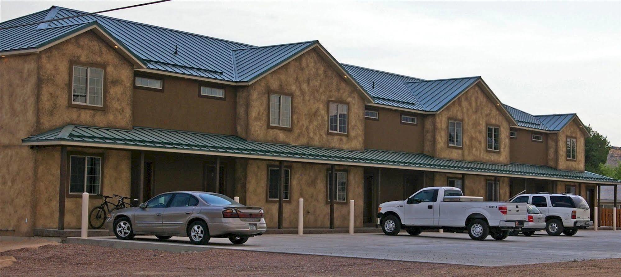 Duchesne Suites Exterior photo